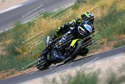 media/Apr-30-2023-CRA (Sun) [[020fcf5d43]]/Race 2-600 Expert Supersport/